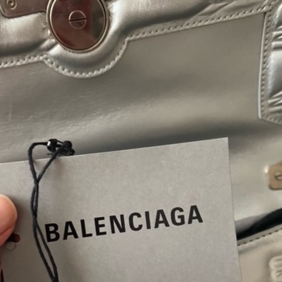 NWT Silver BALENCIAGA Triplet BB monogram shoulder bag - Picture 3 of 12